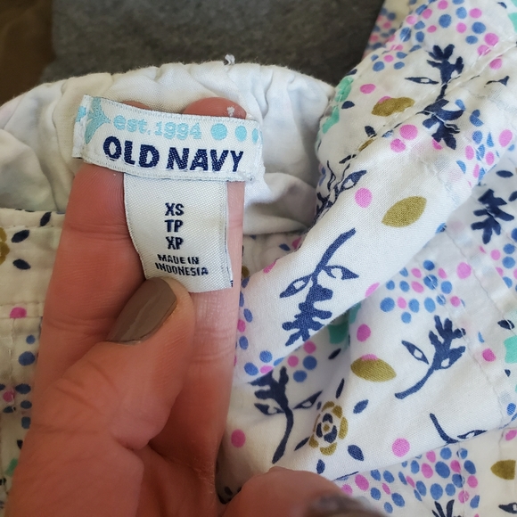 Girl's Romper - Picture 3 of 3